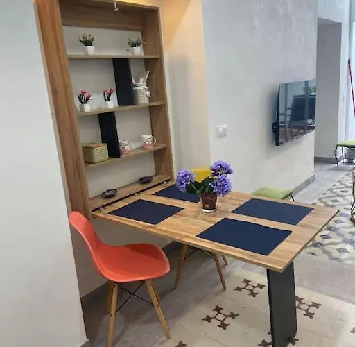 Veedor Buenas Companias Apartment